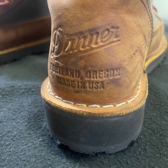 Danner hiking boots. - Picture 2 of 4